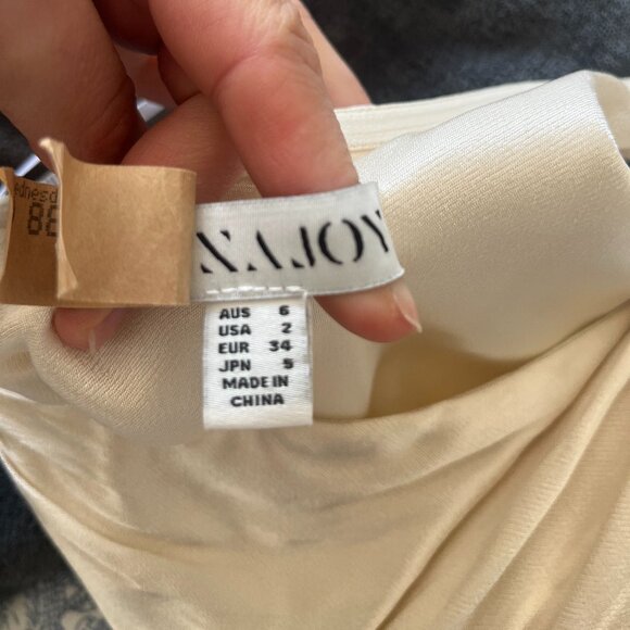 Shona Joy Cream Asymmetrical Ruched Gown - Picture 5 of 8